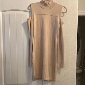 NWT Camila Coelho Cream Turtleneck Off the Shoulder Dress, Sz L